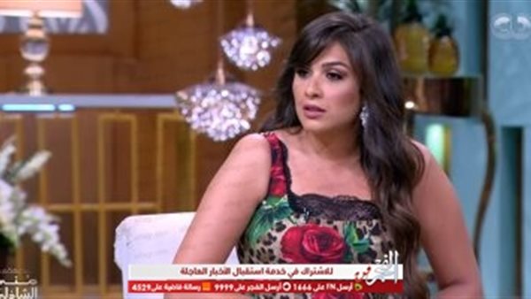 مقابلة ياسمين عبد العزيز مع منى الشاذلي