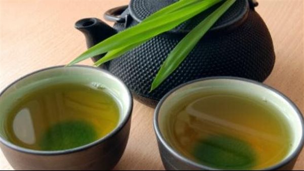 فوائد الشاي الأخضر للبشرة.. تحسين المظهر وترطيب الوجه بشكل طبيعي
